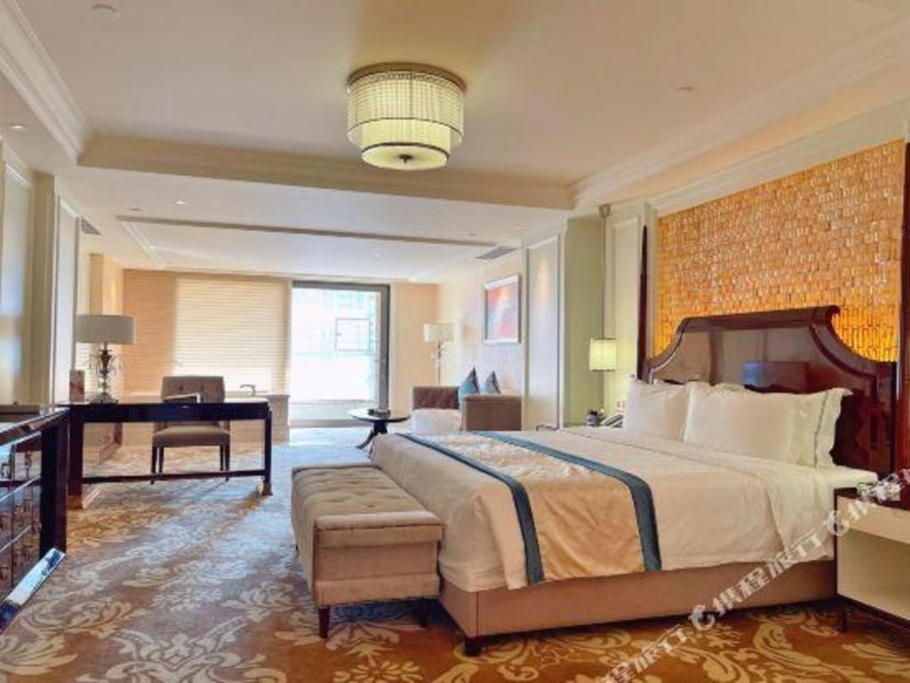 Piedmont International Hotel 5*