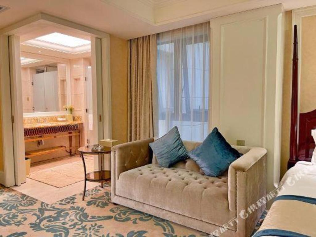 Piedmont International Hotel