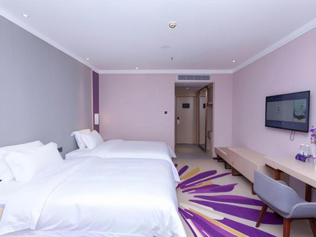 Lavande Zengchen Xintang Light Railway Station Hotel