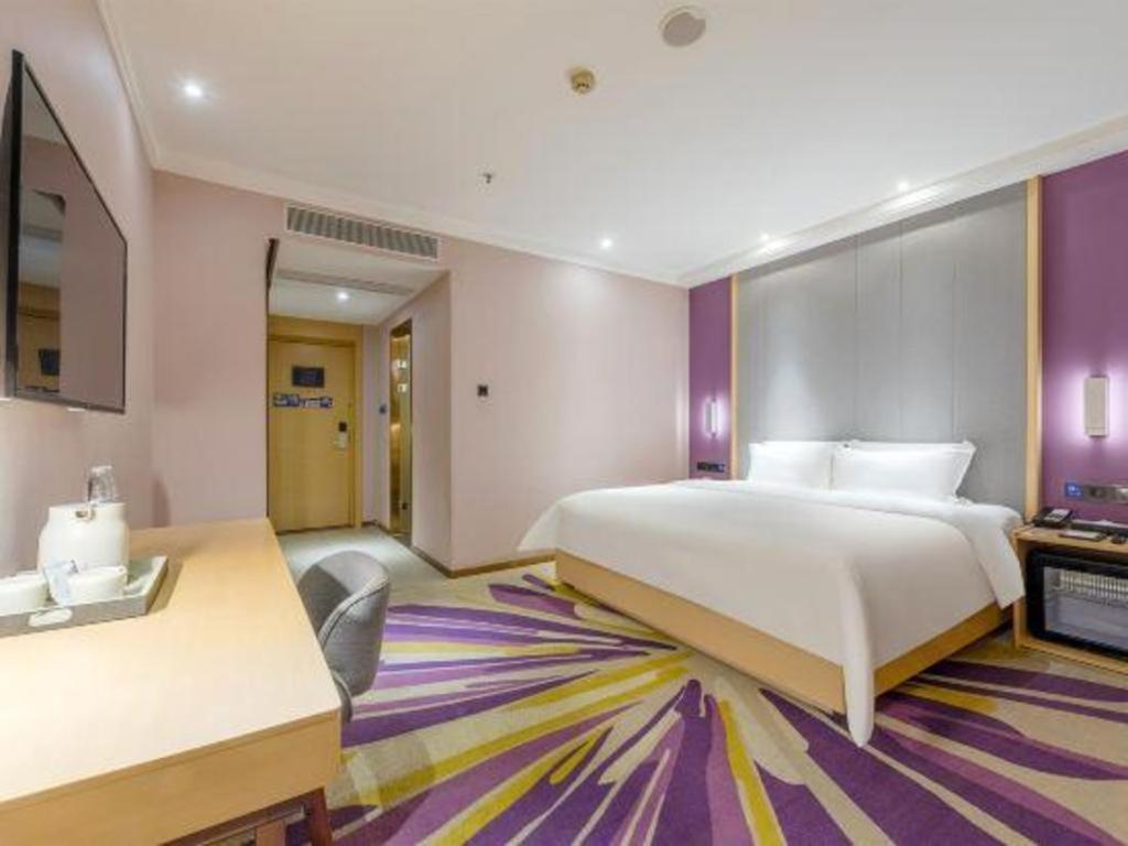 Hotel Lavande Zengchen Xintang Light Railway Station 3*