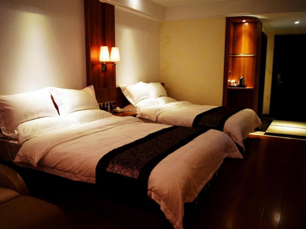 Hotel Chuanghui Business 4*