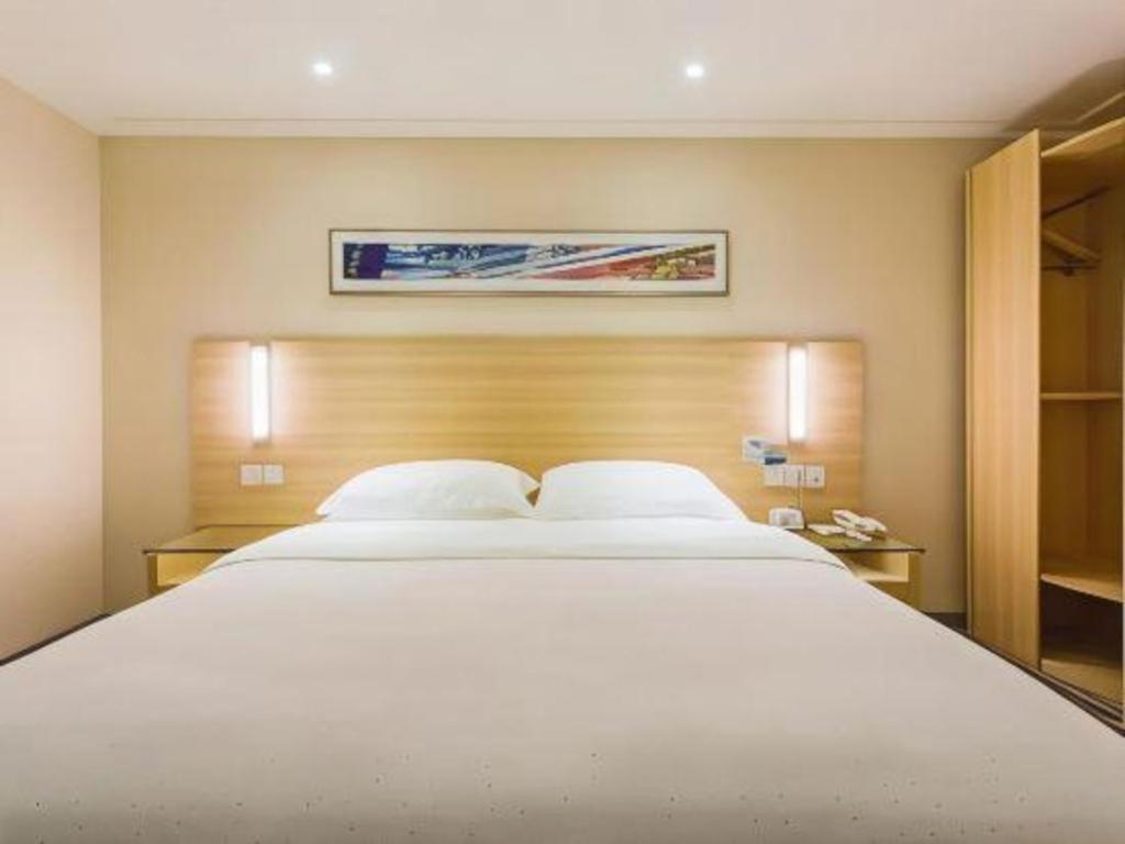 Hotel Comfort Hanxi Changlong Shiqiao Metro Station Guangzhou