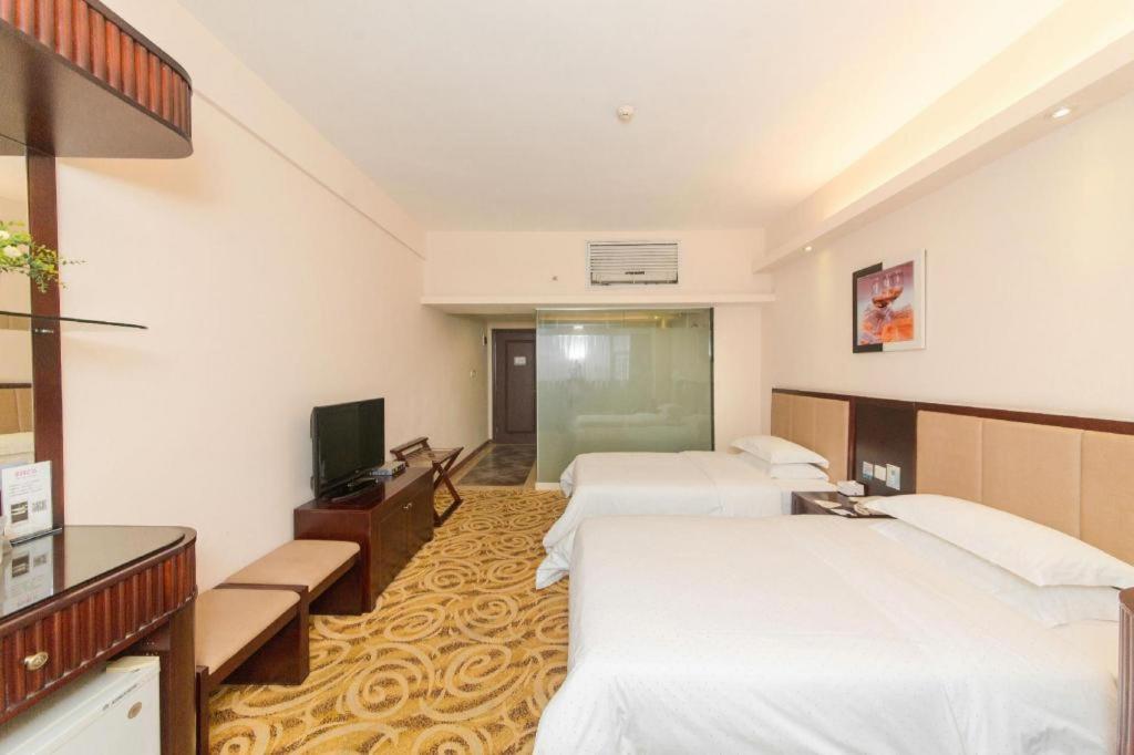 Comfort Hanxi Changlong Shiqiao Metro Station Hotel