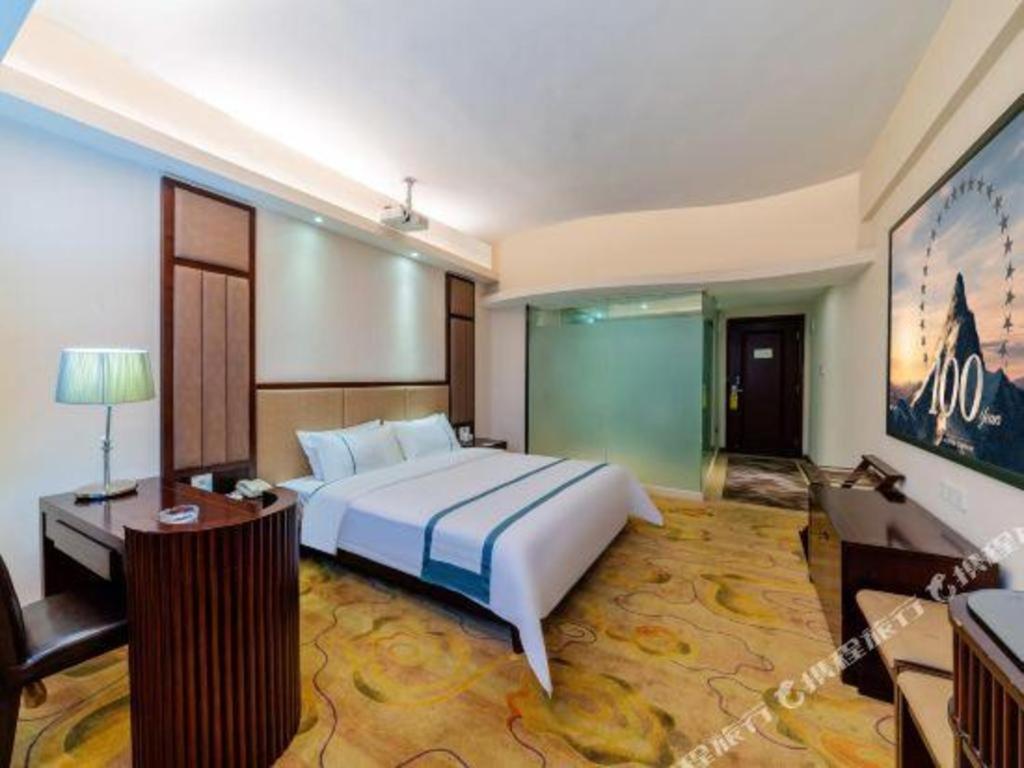 Comfort Hanxi Changlong Shiqiao Metro Station Hotel Guangzhou