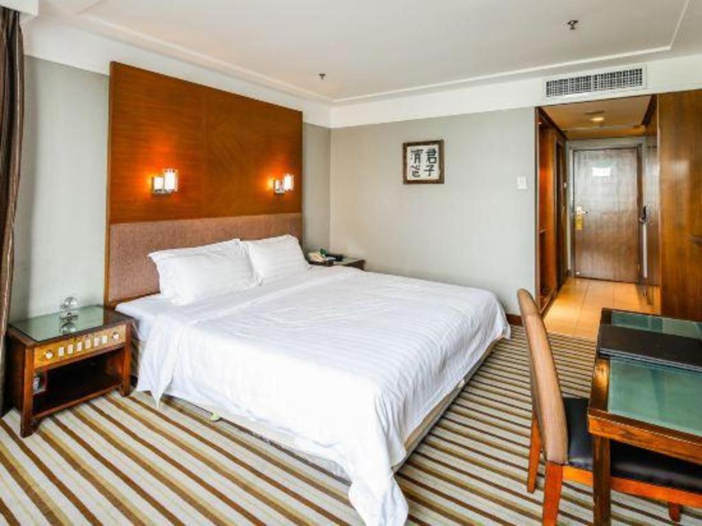 Hotel Poly 4*