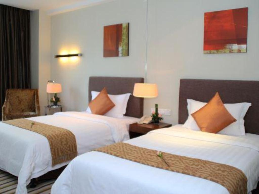 Hotel Poly