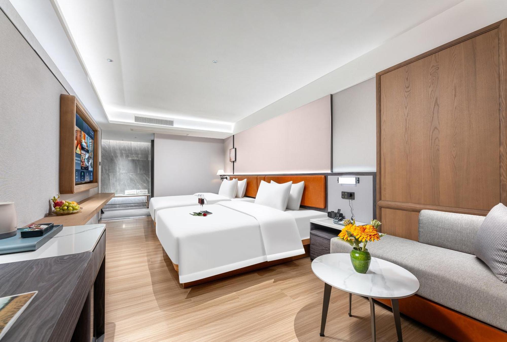 Dingshe Shamian Island Yongqingfang Branch Hotel