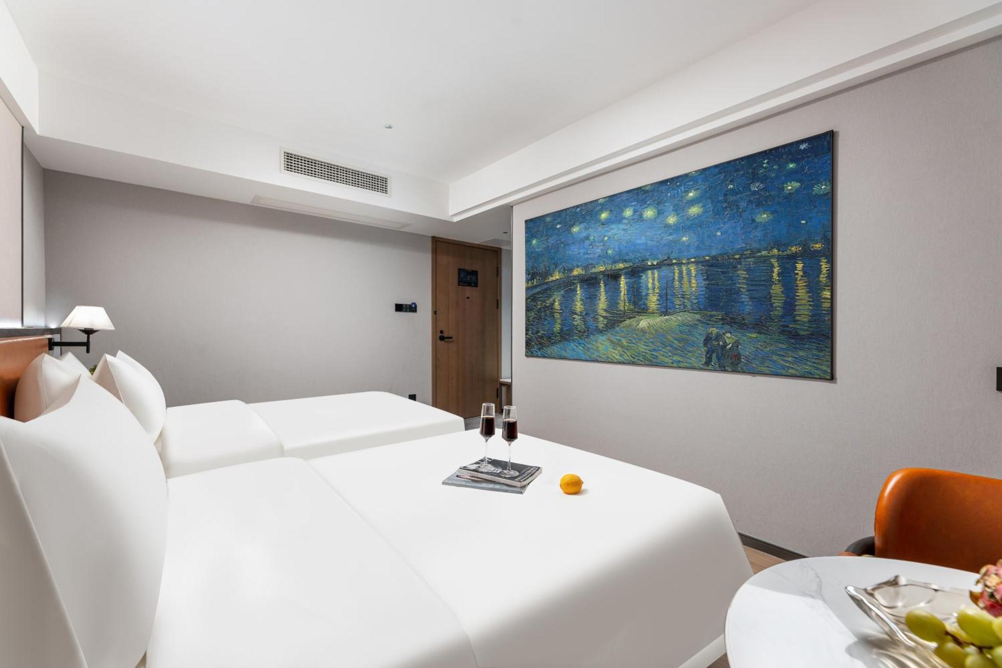 Dingshe Shamian Island Yongqingfang Branch Hotel 4*