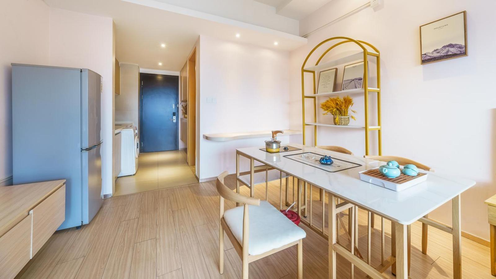 Anzhiyu East Station Yantang Subway Station Apartment Guangzhou