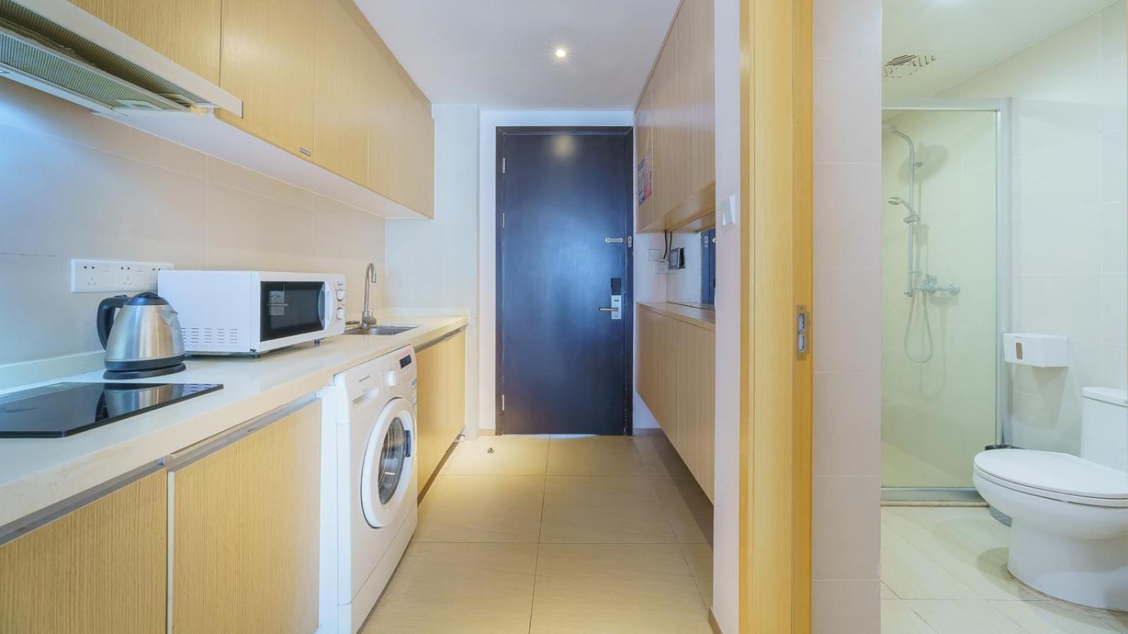 Anzhiyu East Station Yantang Subway Station Apartment Guangzhou