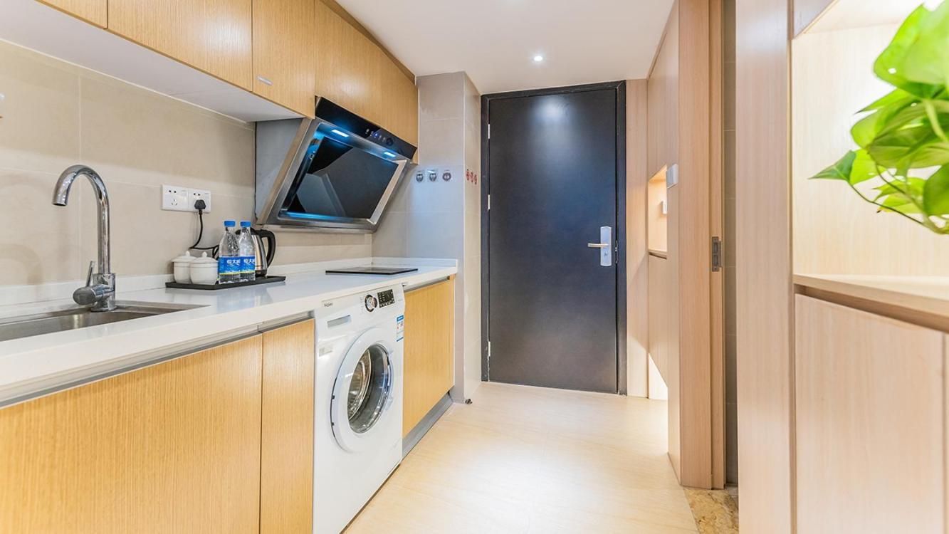 Anzhiyu East Station Yantang Subway Station Apartment *