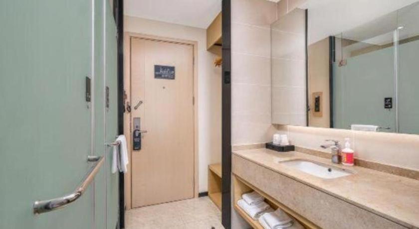 Comfort Jichang Road International Units Hotel 3*