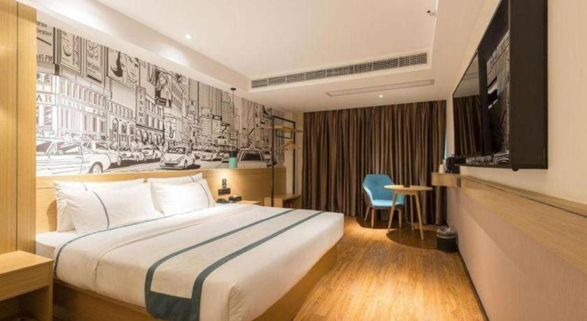 Hotel Comfort Southern Hospital Tonghe Metro Station 2*