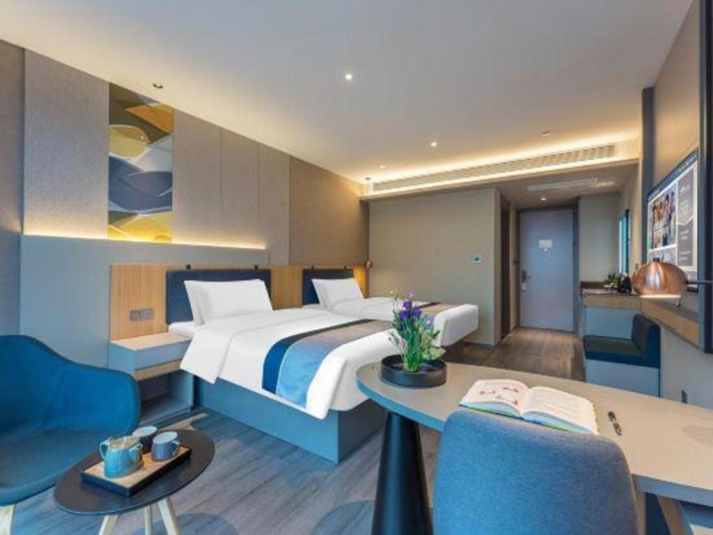 Selected Zhujiang New Town Wuyangcun Metro Station 3* Guangzhou