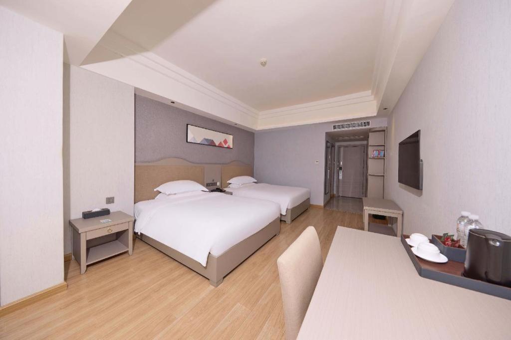 Borrman Tower Zhongda Metro Station Pazhou Exhibition Hotel Guangzhou