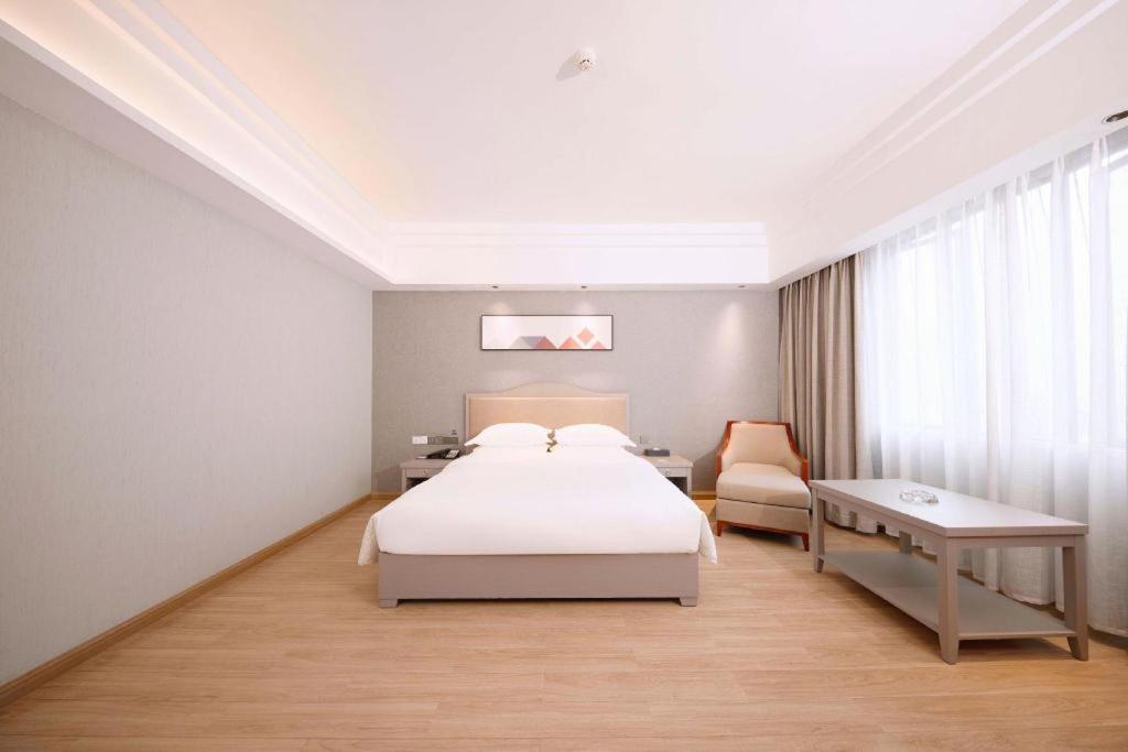 Borrman Tower Zhongda Metro Station Pazhou Exhibition Hotel