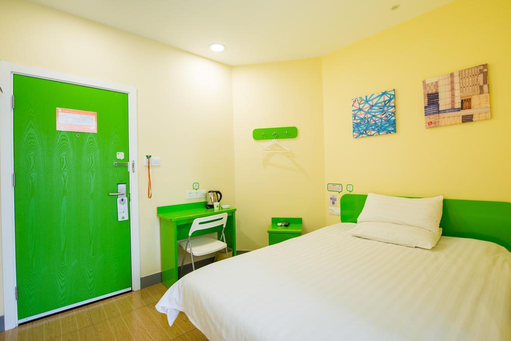 Hotel Hi Longkou Dong Road 2*