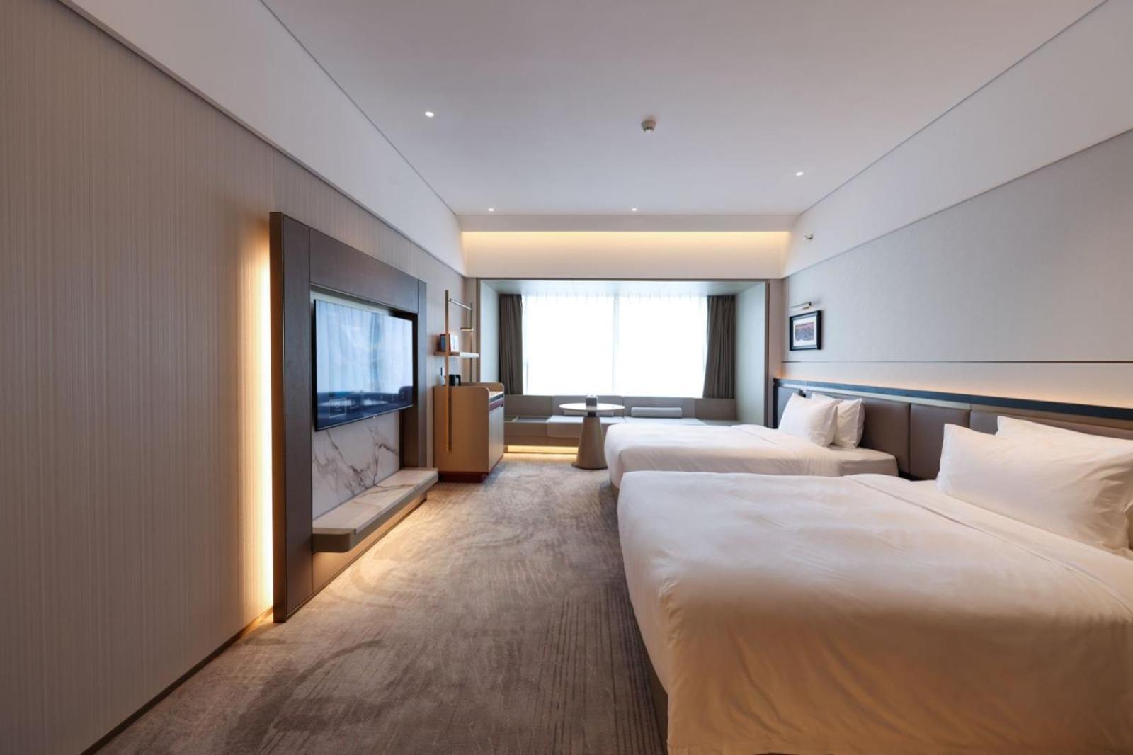 Ramada By Wyndham Foshan Danzao Hotel 4*
