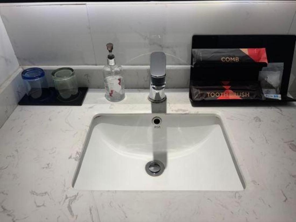 Hotel Borrman Southern Hospital Meihuayuan Metro Station 3*