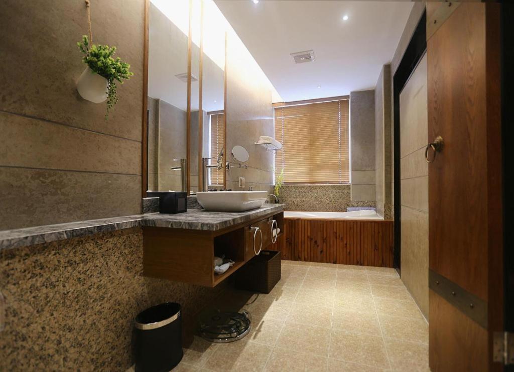 Hotel Gondola Hotel Canton