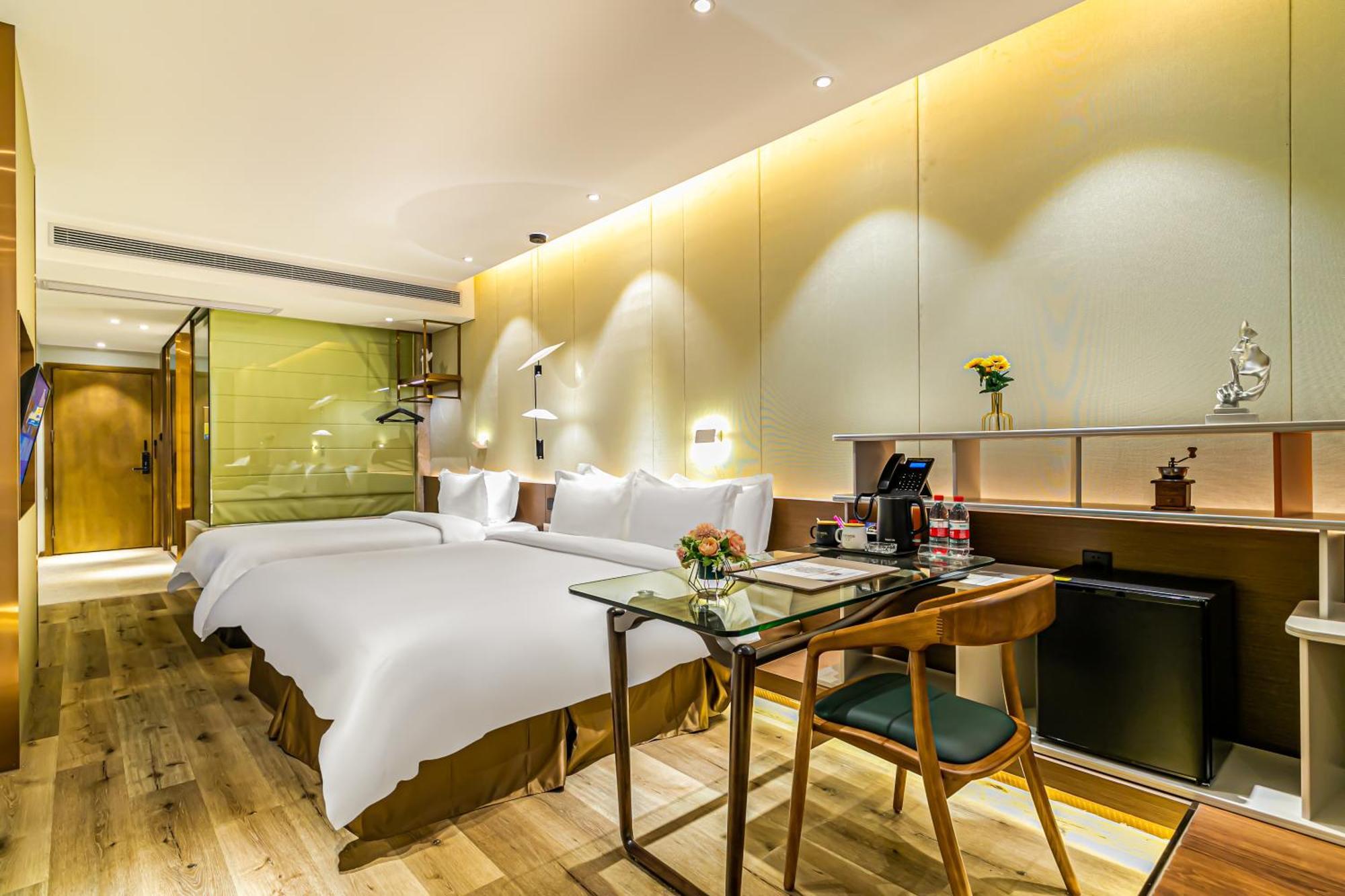 Huiju Hotel