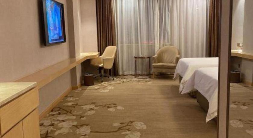 Vienna Panyu Square Hotel