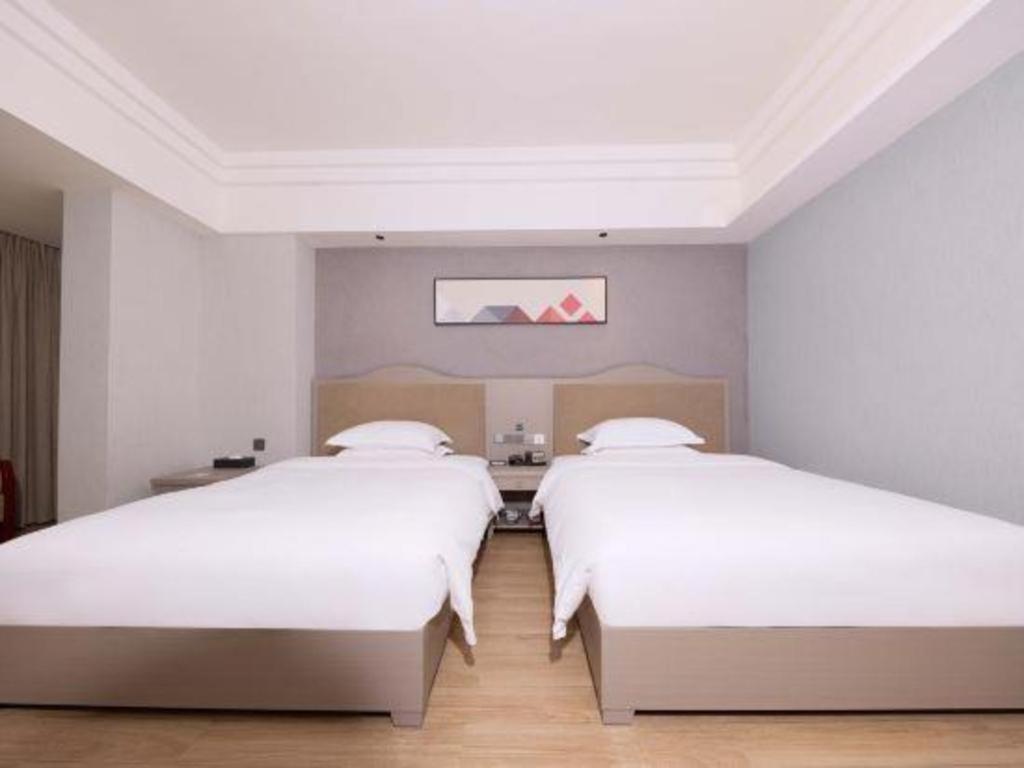 Borrman Tower Zhongda Metro Station Pazhou Exhibition Hotel Guangzhou