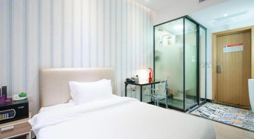 J Town Hotel Guangzhou