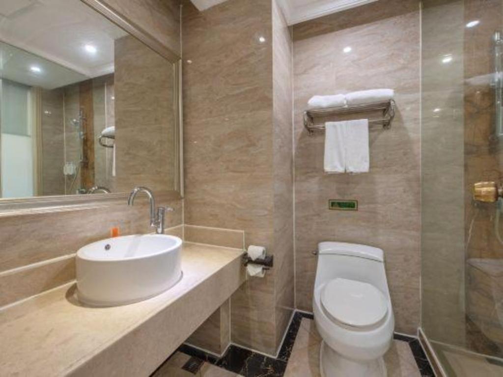 Vienna Baiyun College Jinyuan Plaza Hotel