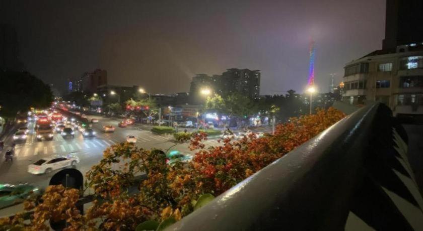 Hotel Comfort Premier Tower Chigang Metro Station Pazhou Exhibition Guangzhou