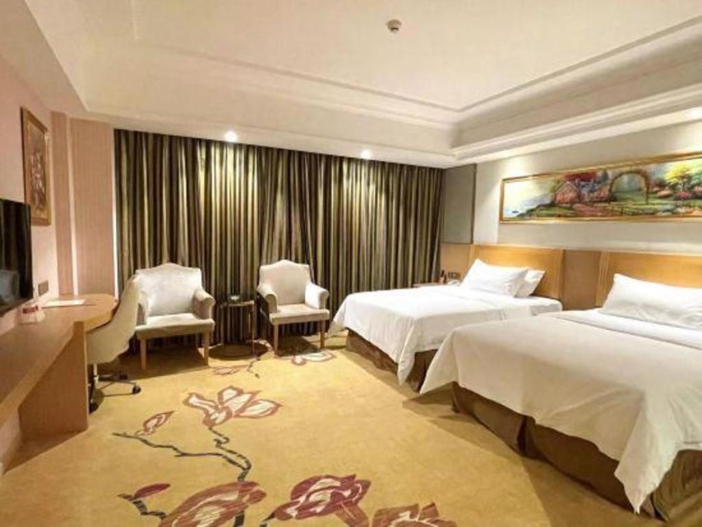 Vienna Baiyun Airport Huadu Avenue 3*