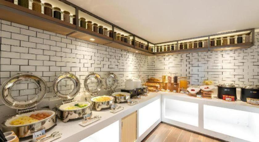 Hotel Echarm Tiyu West Raod Metro Station Guangzhou