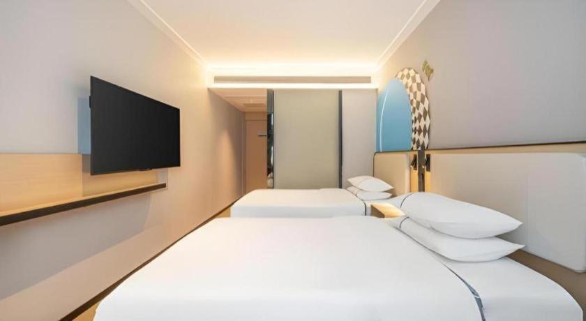 Comfort Tiyu West Road Metro Station Hotel 2*