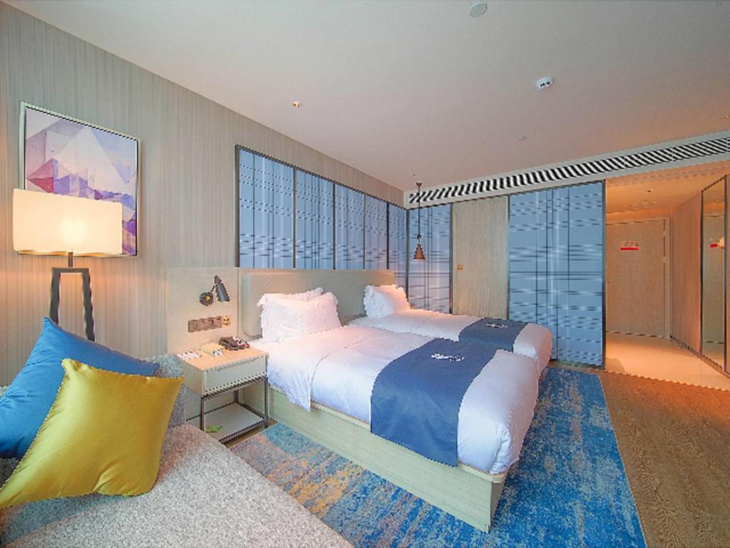 Hotel Echarm Changlong Shiqiao Metro Station