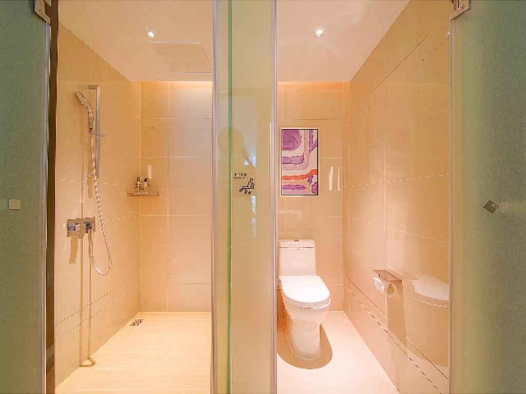 Hotel Echarm Changlong Shiqiao Metro Station