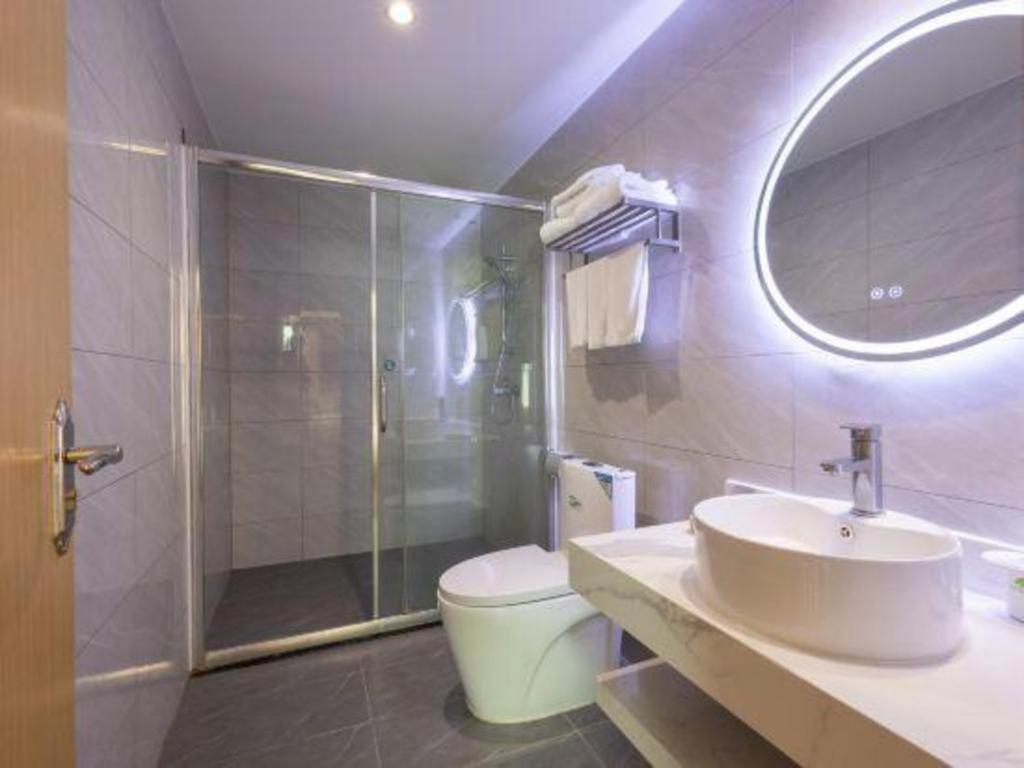 Greentree Panyu Chimelong Happy World Business 3* Guangzhou