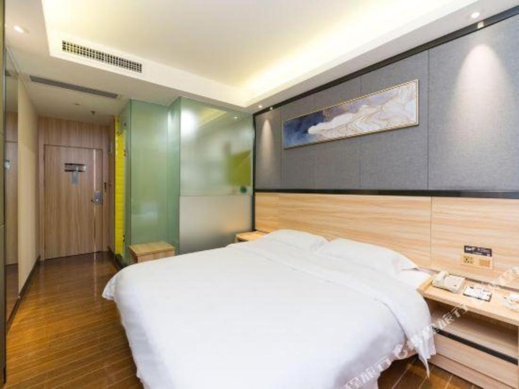 Hotel Wenxing Gangding Metro Station Branch