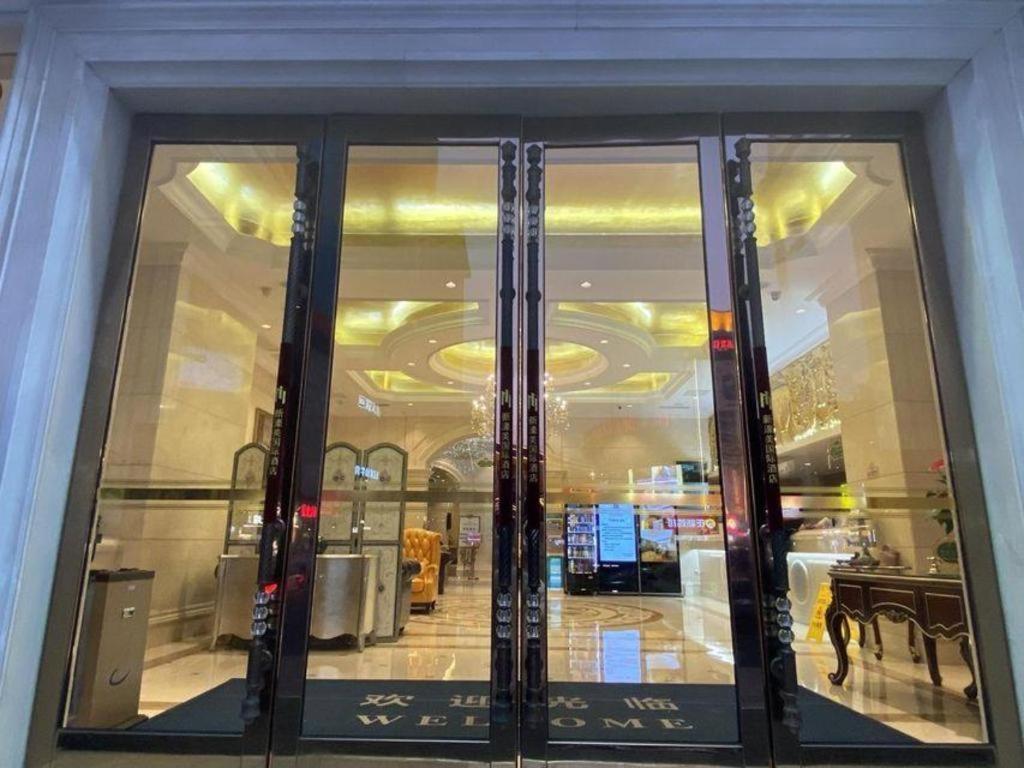 Vienna Panyu Shiqiao Center Branch