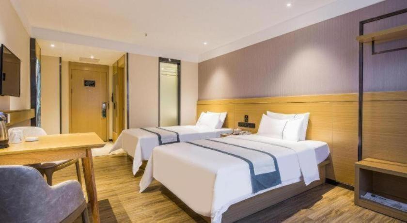 Hotel Comfort Jiahe Wanggang Metro Station Police Academy Changhong 2*