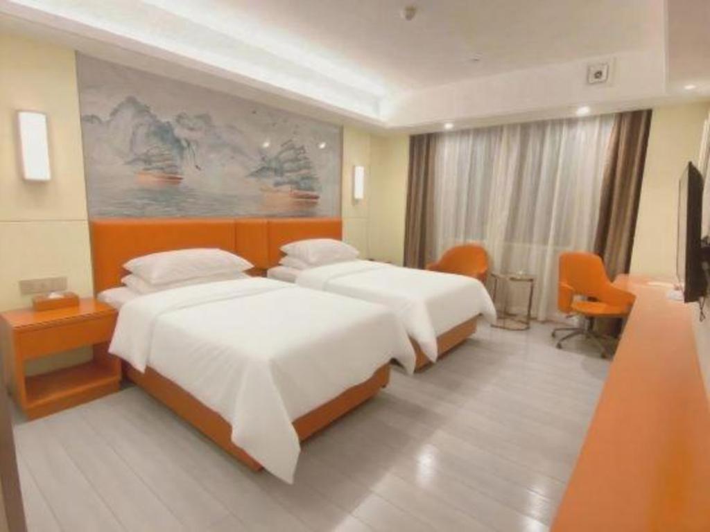 Vienna Panyu Square 3*