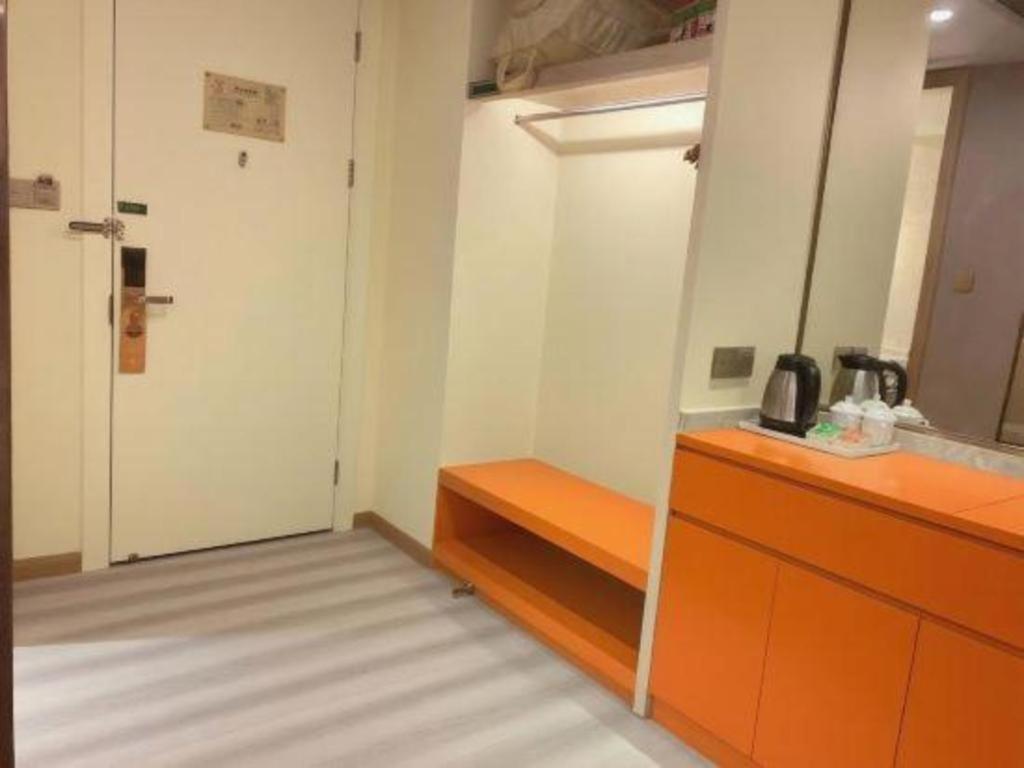 Vienna Panyu Square Hotel