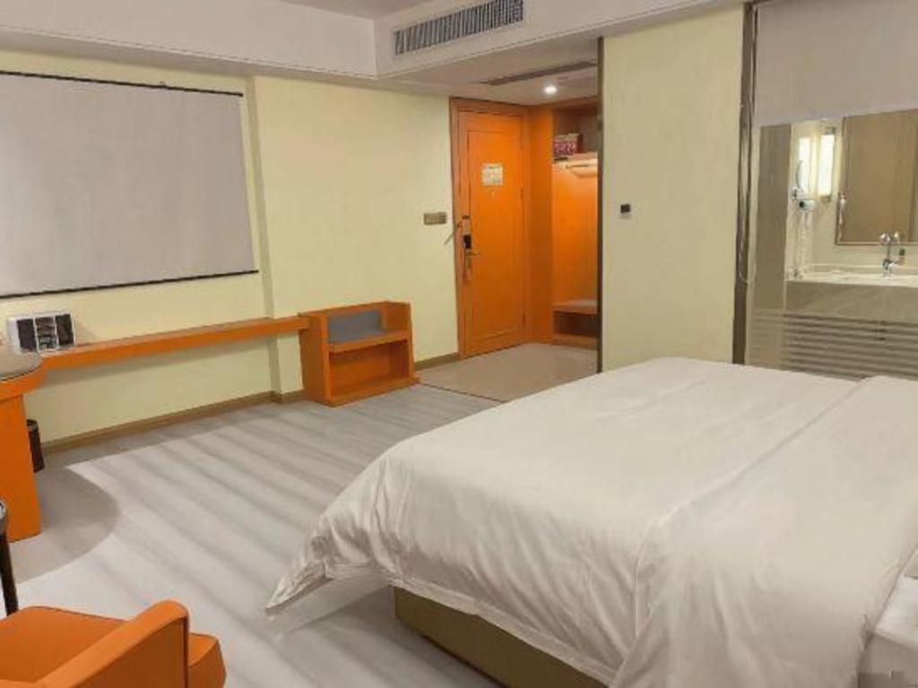 Hotel Vienna Panyu Square 3*