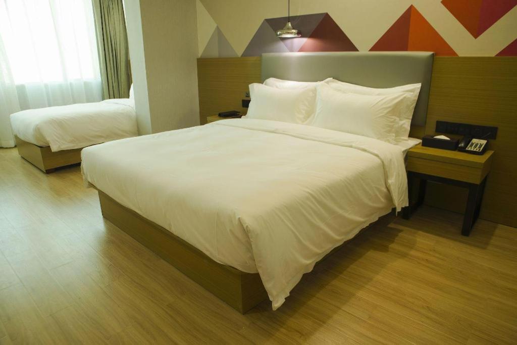 Hotel Borrman Tower Zhongda Metro Station Pazhou Exhibition