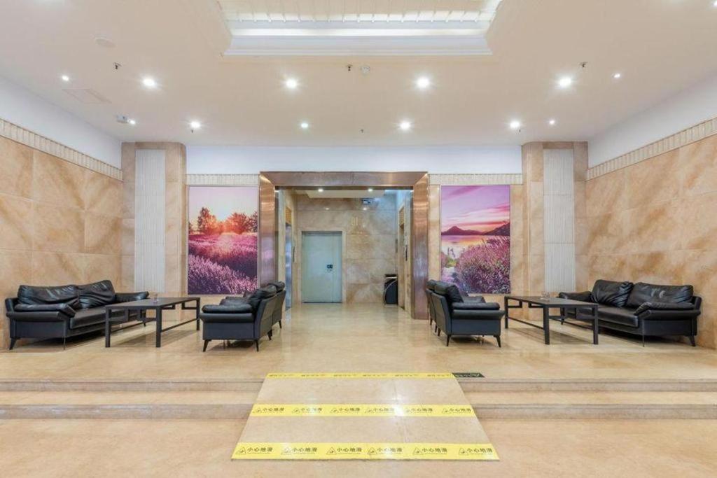 Lavande Zengchen Xintang Light Railway Station Guangzhou