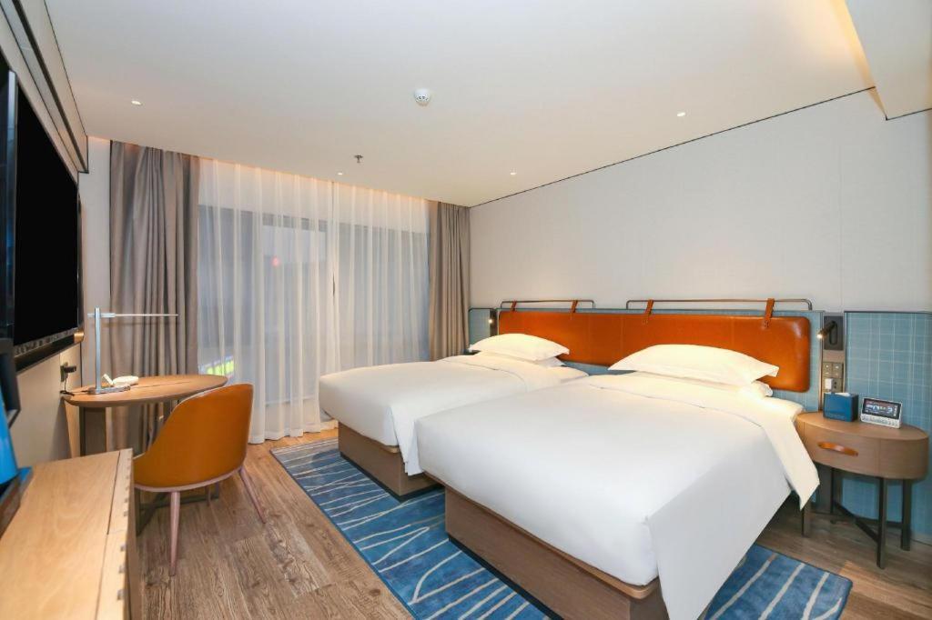 Echarm South Railway Station Hotel 3*