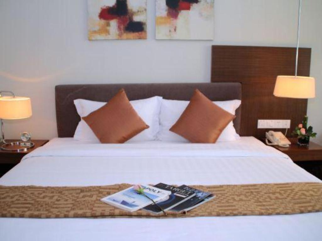 Hotel Poly