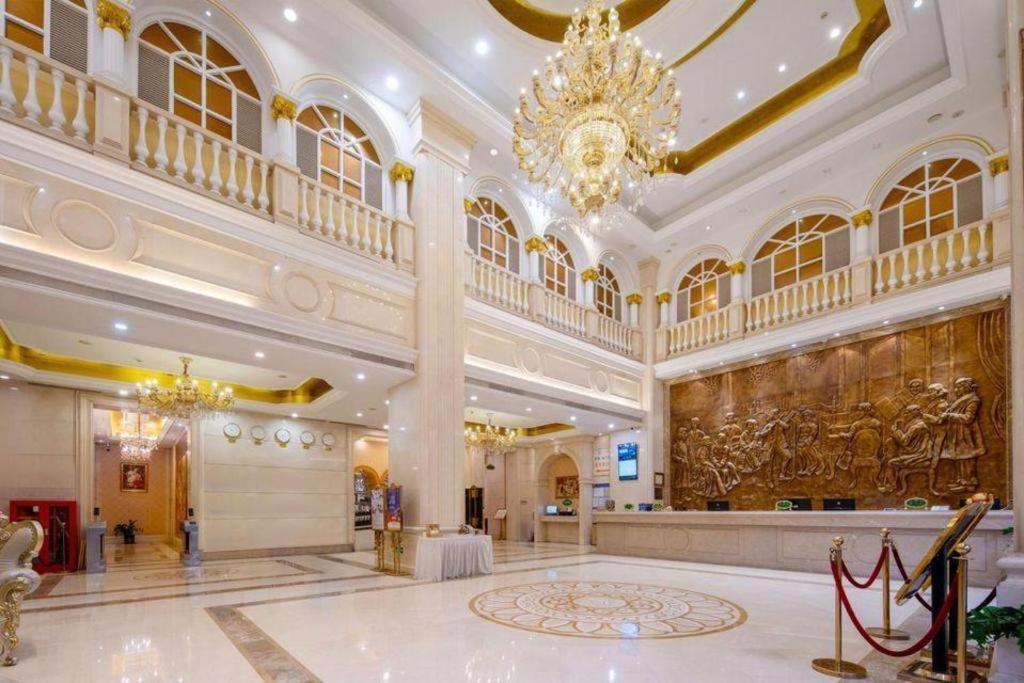 Vienna International Jichang Road Huangshi Hotel