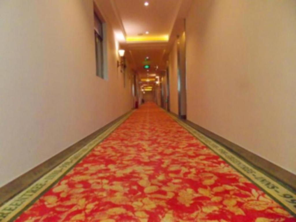 Hotel Greentree Panyu Chimelong Happy World Business 3*