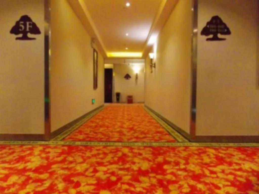 Greentree Panyu Chimelong Happy World Business 3*