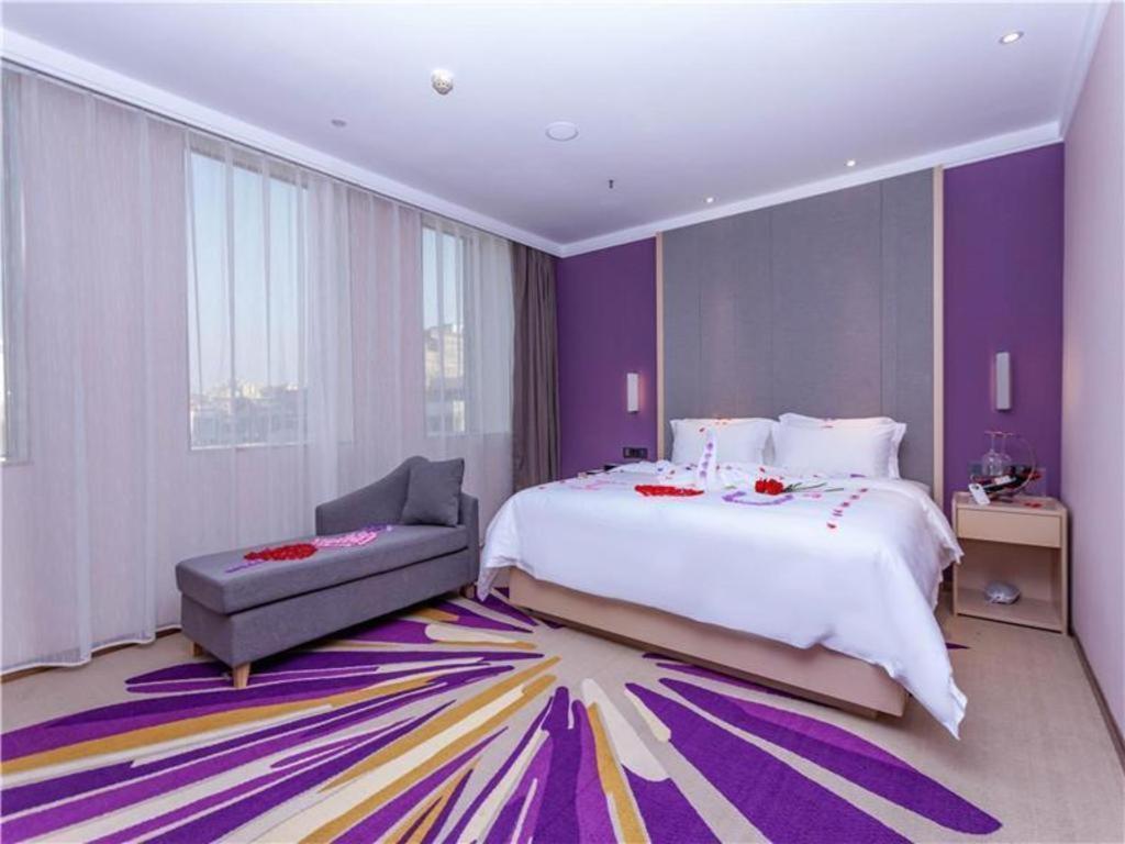 Hotel Lavande Zengchen Xintang Light Railway Station 3*